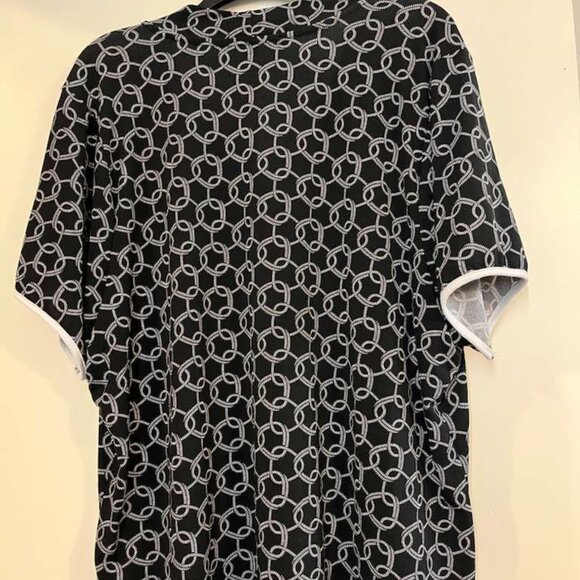 ADRIENNE VITTADINI Top Women's 3X Black White Front Tie Lightweight Blouse - Picture 4 of 6